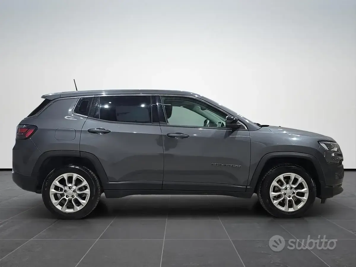Usata Jeep Compass Longitude 131 CV (96 kW) 2022 Grigio SUV