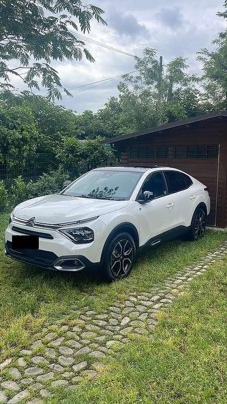 Usata Citroën e-C4 Shine 100 kW (136 CV) 2023 Bianco SUV