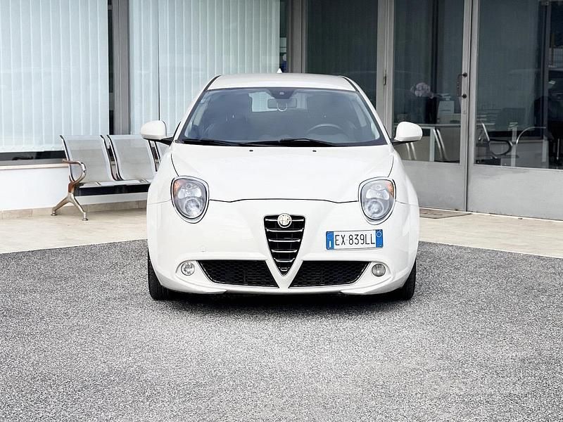 Usata Alfa Romeo MiTo 85 CV (62 kW) 2014 Beige Utilitaria