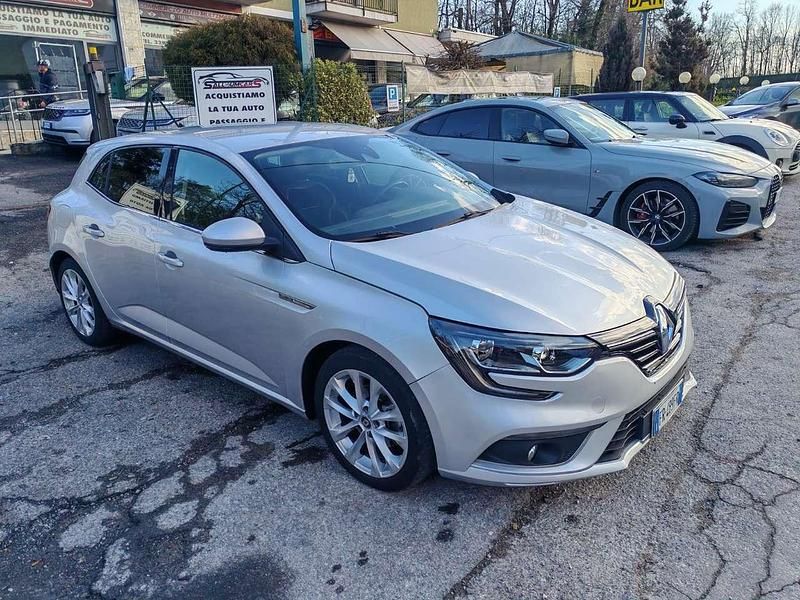 Usata Renault Mégane IV Bose Edition 110 CV (80 kW) 2018 Argento Berlina