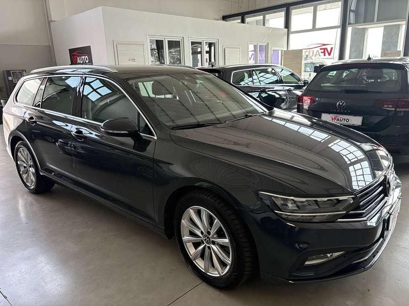 Usata VW Passat Business 150 CV (110 kW) 2021 Grigio Station wagon