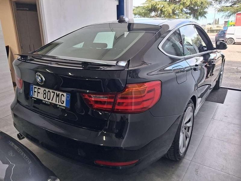 Usata BMW 318 Gran Turismo Luxury Line 150 CV (110 kW) 2016 Nero Berlina