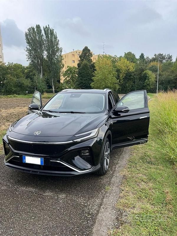 Usata MG Marvel R Luxury 89 kW (122 CV) 2023 Nero SUV
