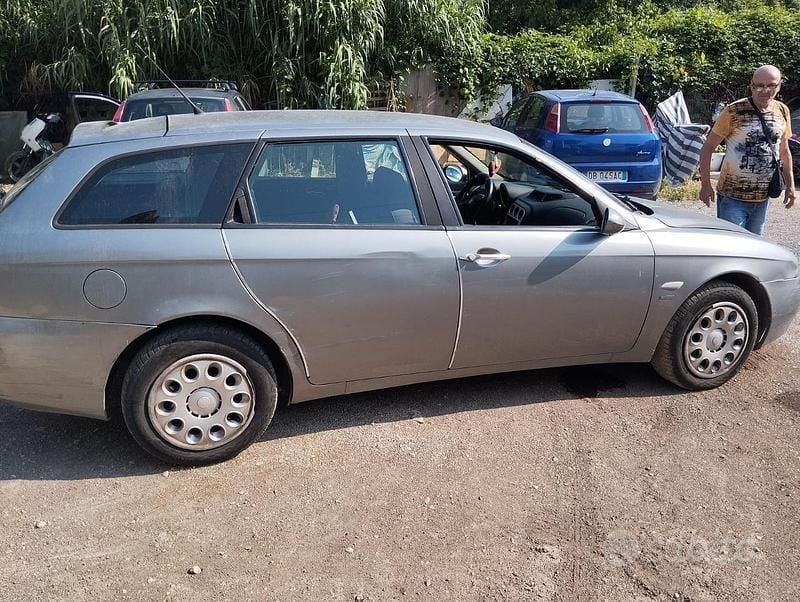Usata Alfa Romeo 156 150 CV (110 kW) 2005 Grigio Station wagon