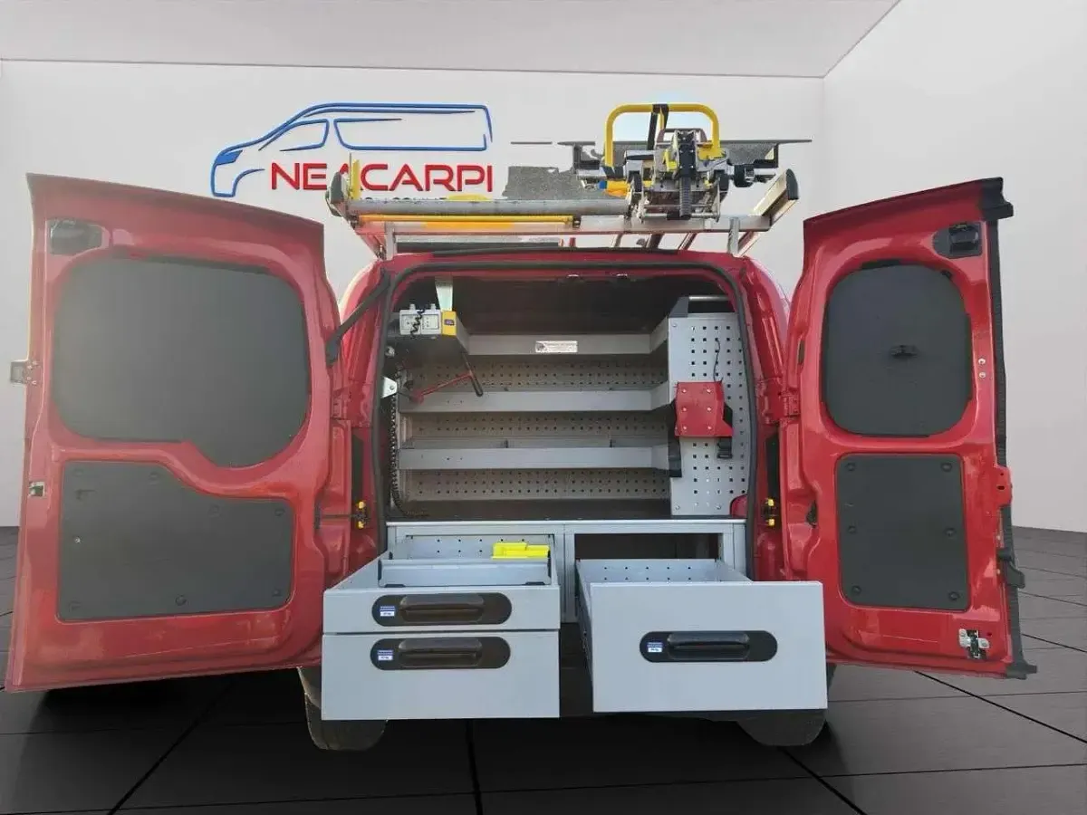 Usata Fiat Fiorino 95 CV (69 kW) 2017 Rosso Monovolume