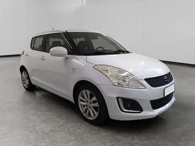 Usata Suzuki Swift 74 CV (54 kW) 2015 Bianco Utilitaria