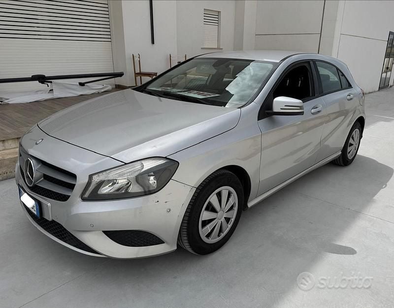 Usata Mercedes A160 89 CV (65 kW) 2014 Grigio Berlina