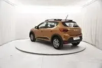 Usata Dacia Sandero Expression 101 CV (74 kW) 2023 Arancione Berlina