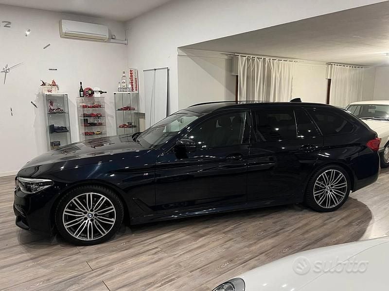 Nero Usata 2020 BMW 520 M Sport Station wagon | 21.000 € (Buon prezzo) - Immagine 1/4