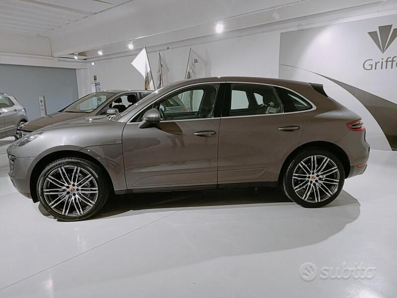 Usata Porsche Macan 250 CV (183 kW) 2015 Grigio SUV