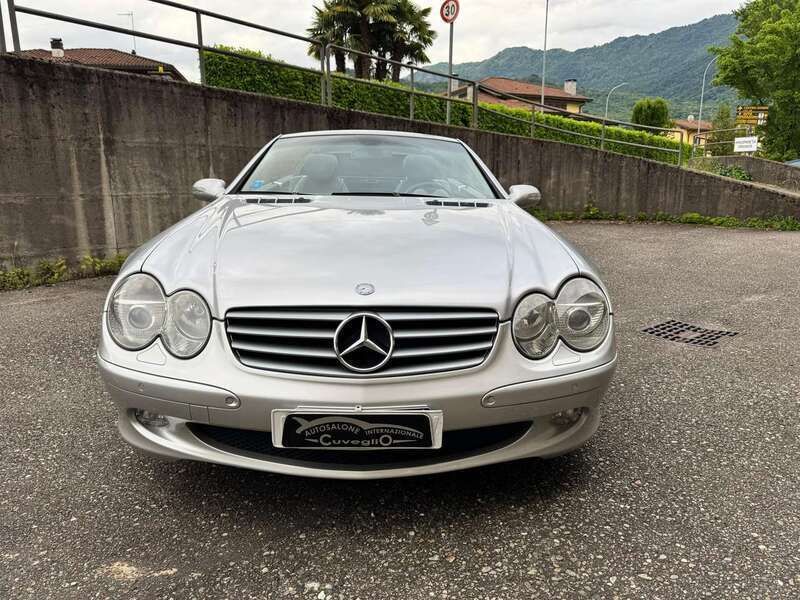Usata Mercedes SL500 306 CV (225 kW) 2002 Argento Cabrio