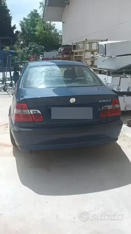 Usata BMW 2002 184 CV (135 kW) 2002 Bluazzurro Berlina