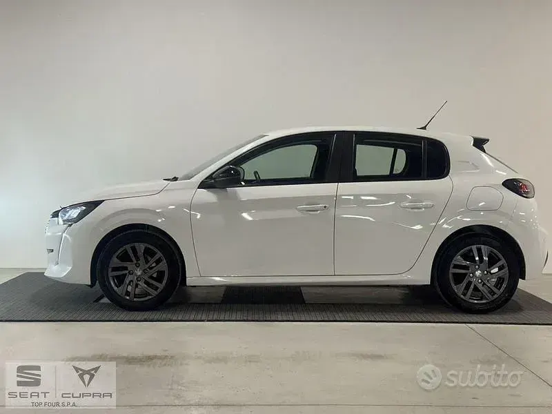 Usata Peugeot 208 Active 101 CV (74 kW) 2022 Bianco Utilitaria