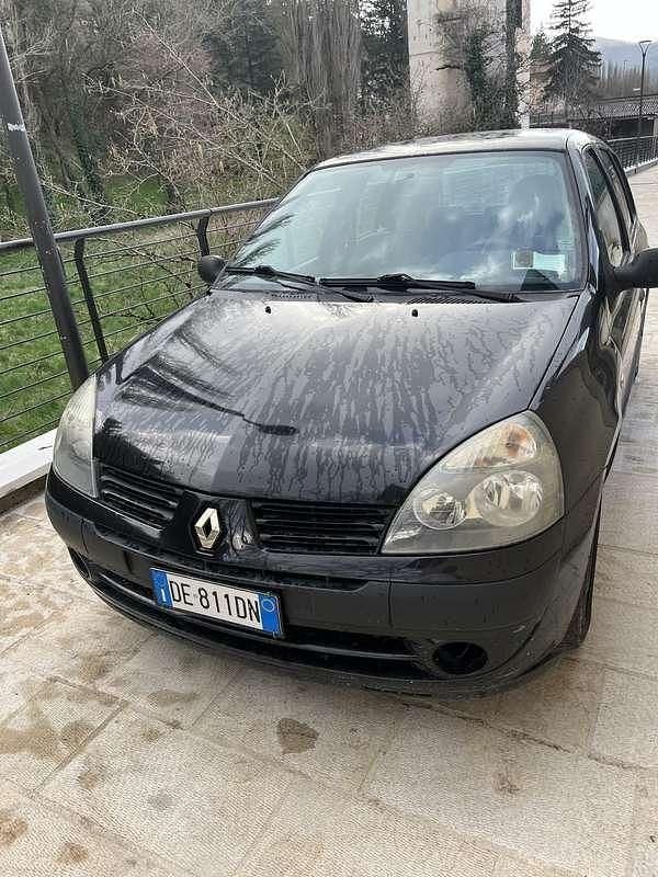 Usata Renault Clio II 54 CV (39 kW) 2006 Nero Berlina