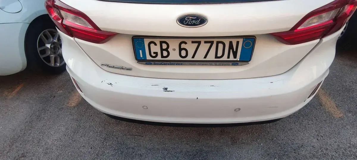 Usata Ford Fiesta Titanium 86 CV (63 kW) 2020 Bianco Utilitaria
