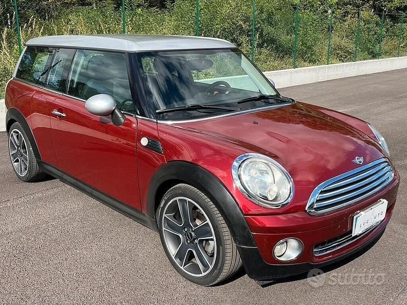 Rosso Usata 2008 Mini Cooper Clubman Station wagon | 4500 € (Buon prezzo) - Immagine 1/4