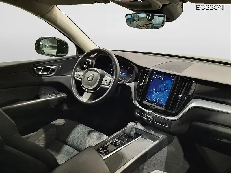 Usata Volvo XC60 Momentum 197 CV (144 kW) 2022 Nero SUV