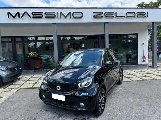 Usata Smart ForFour Prime 71 CV (52 kW) 2019 Nero Utilitaria