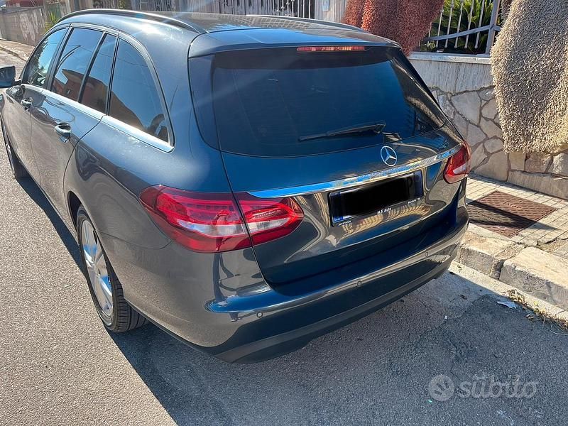 Usata Mercedes C180 156 CV (114 kW) 2015 Grigio Station wagon