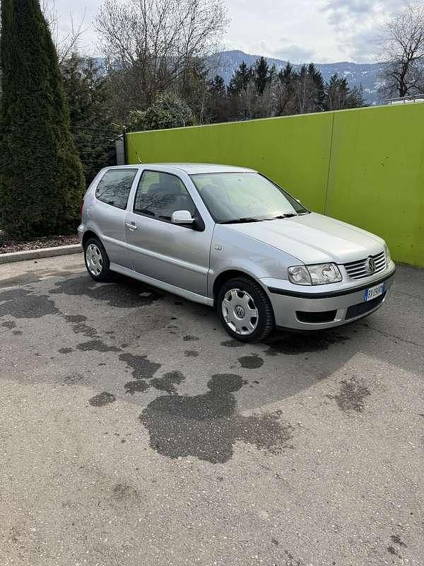 Usata VW Polo 45 CV (33 kW) 2001 Grigio Coupé