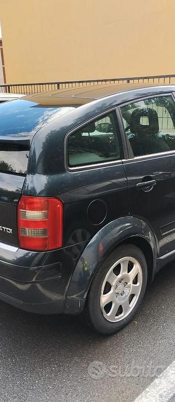 Usata Audi A2 75 CV (55 kW) 2003 Nero Utilitaria