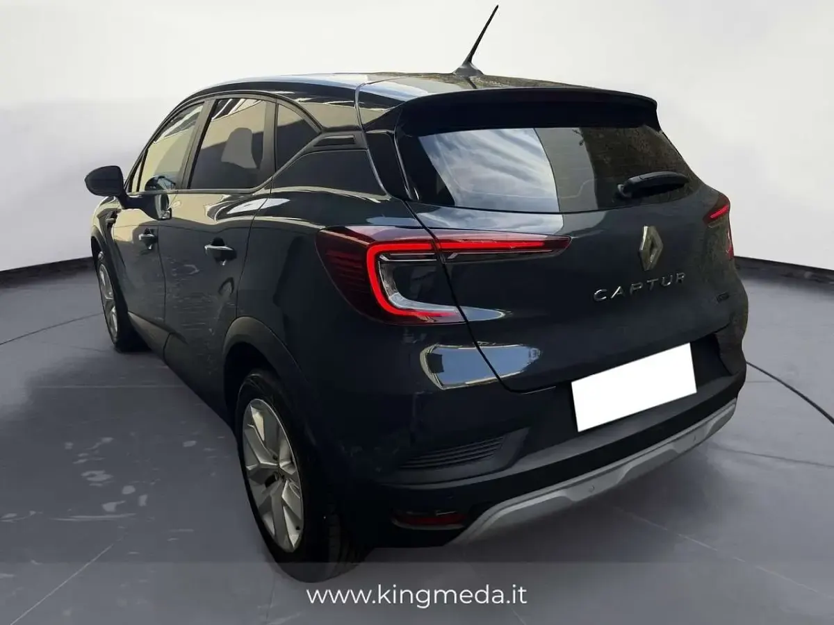 Usata Renault Captur Equilibre 143 CV (105 kW) 2023 Blu/azzurro SUV