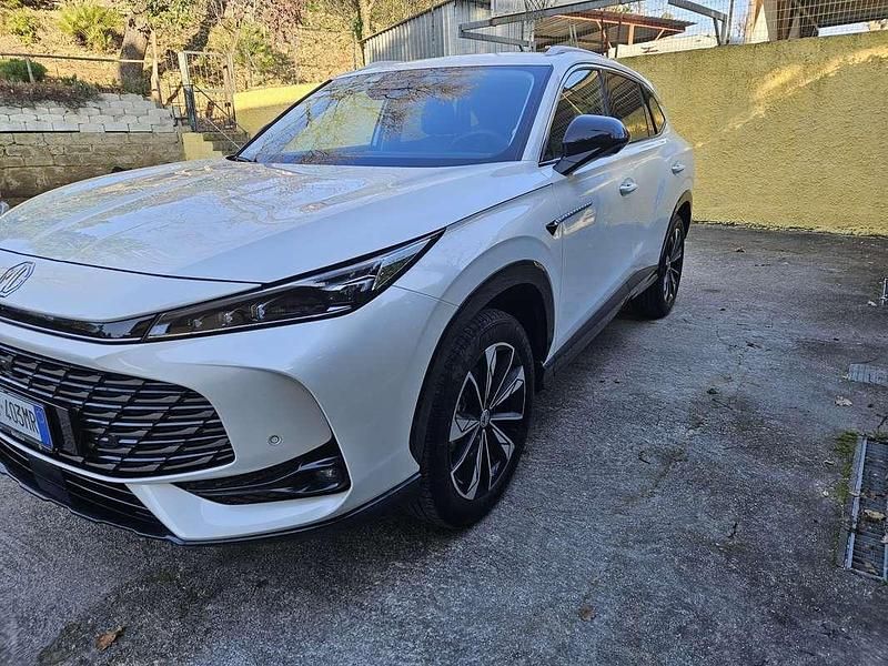 Usata MG HS Luxury 162 CV (119 kW) 2024 Bianco SUV