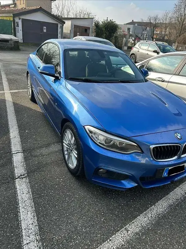 Usata BMW 218 Comfort Edition 143 CV (105 kW) 2014 Blu/azzurro Coupé