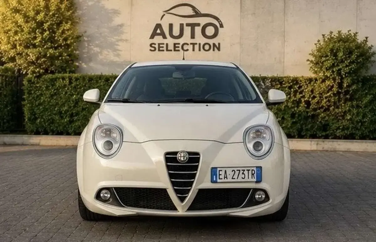 Usata Alfa Romeo MiTo Distinctive 120 CV (88 kW) 2010 Bianco Utilitaria
