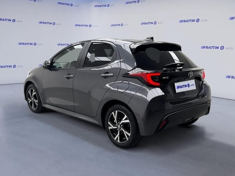 Nuova Toyota Yaris Hybrid Trend 116 CV (85 kW) 2026 Grigio scuro Utilitaria