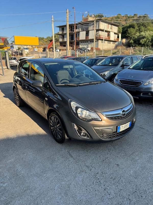 Usata Opel Corsa Sport 95 CV (69 kW) 2014 Grigio Utilitaria