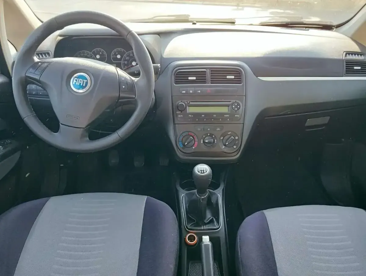 Usata Fiat Grande Punto Dynamic 75 CV (55 kW) 2007 Bianco Utilitaria