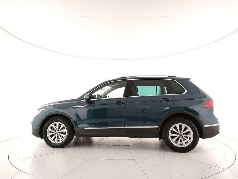 Usata VW Tiguan Life 122 CV (89 kW) 2021 Bleu SUV
