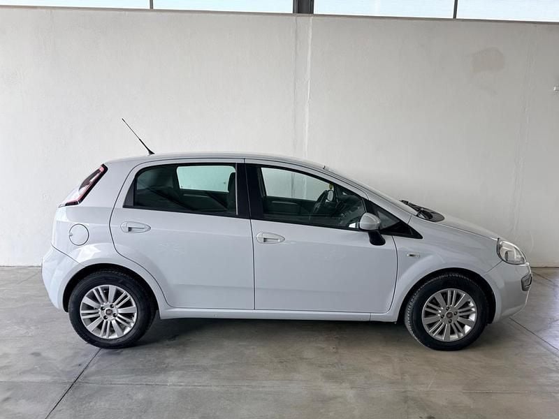 Usata Fiat Punto Evo Emotion 95 CV (69 kW) 2011 Bianco Utilitaria
