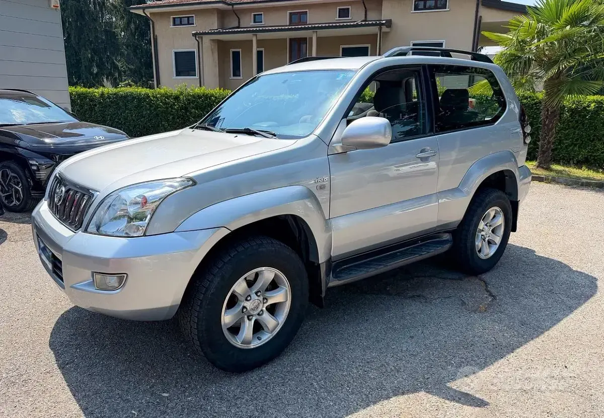 Usata Toyota Land Cruiser Sol 163 CV (119 kW) 2004 SUV