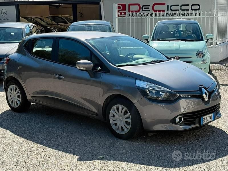Usata Renault Clio IV 75 CV (55 kW) 2014 Grigio Berlina