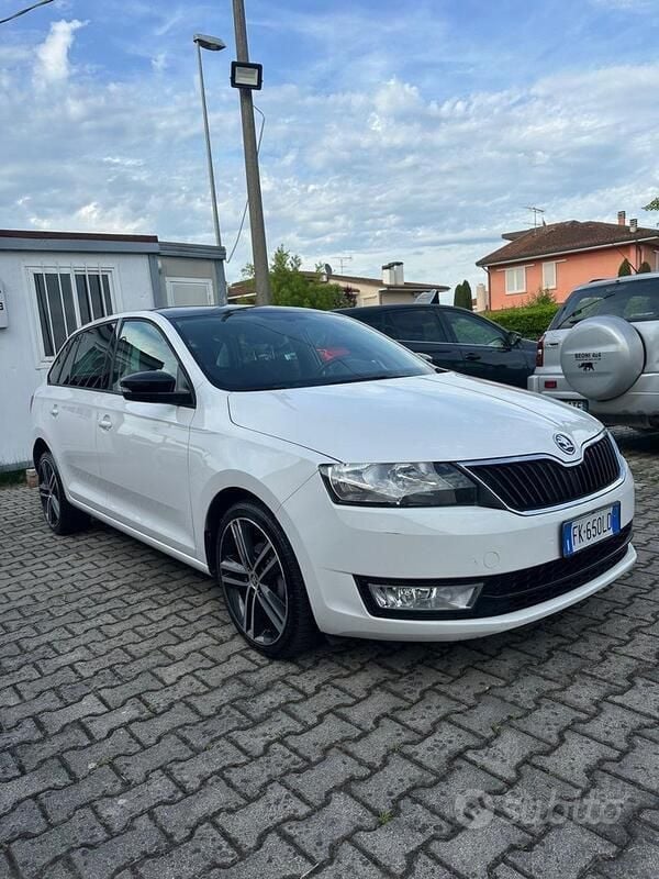Usata Skoda Rapid ScoutLine 90 CV (66 kW) 2017 Bianco Station wagon
