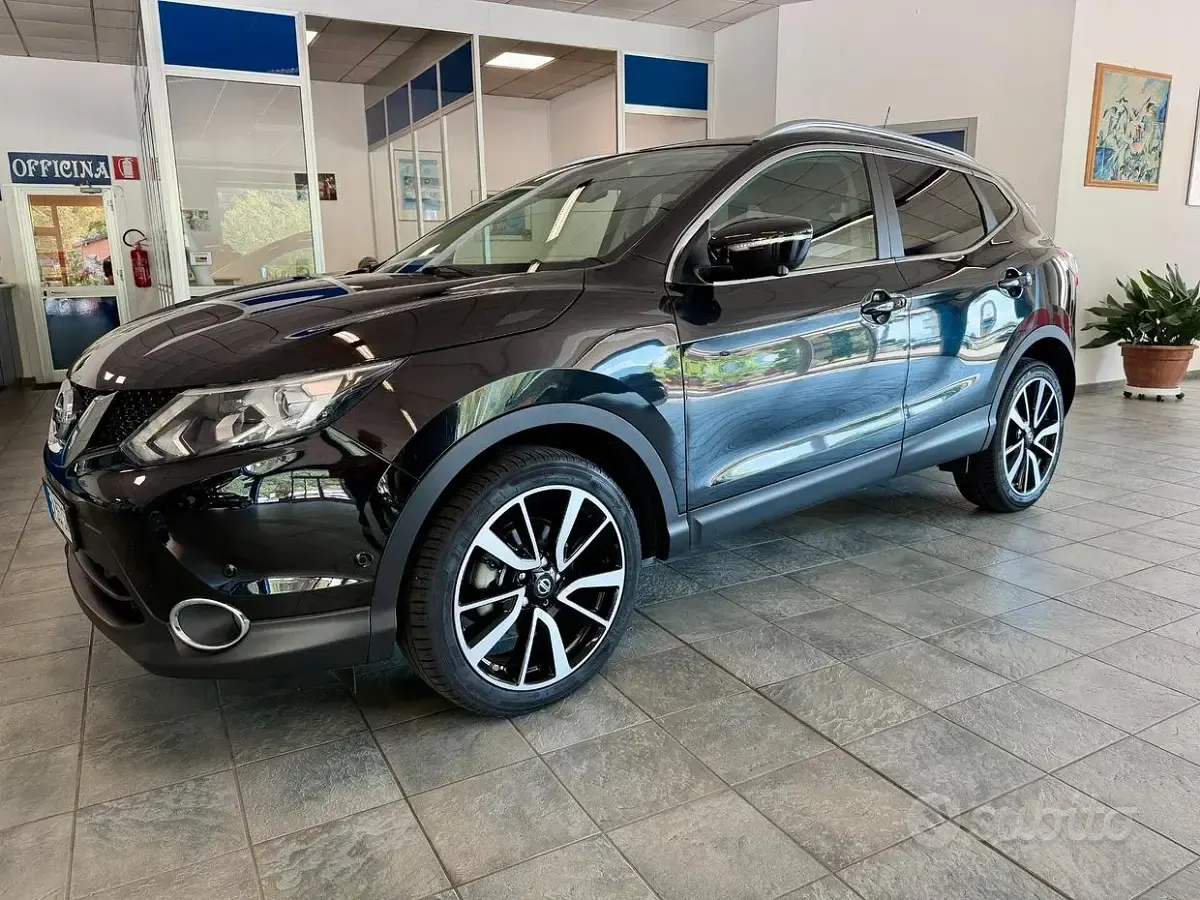 Usata Nissan Qashqai Tekna 110 CV (80 kW) 2014 Nero SUV