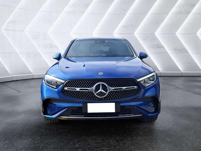 Usata Mercedes GLC300e AMG line 269 CV (197 kW) 2023 Blu/azzurro Coupé