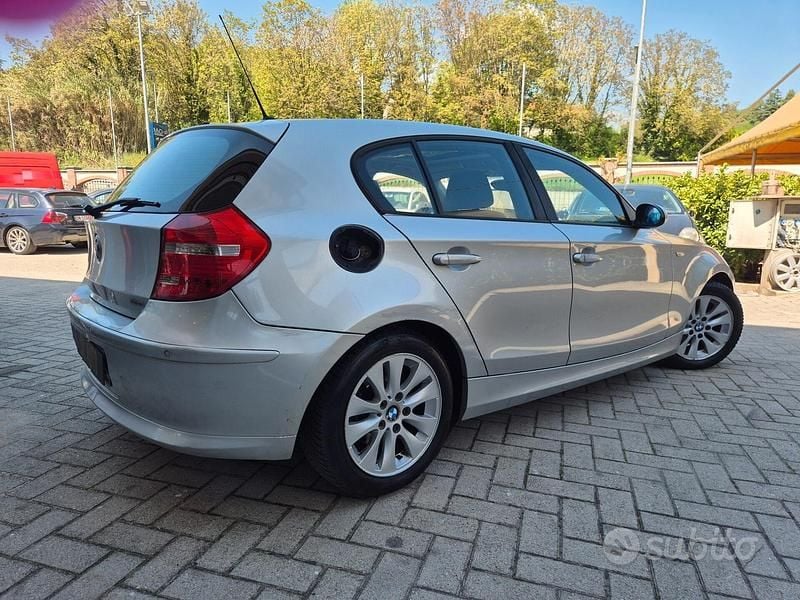 Usata BMW 116 116 CV (85 kW) 2007 Grigio Utilitaria