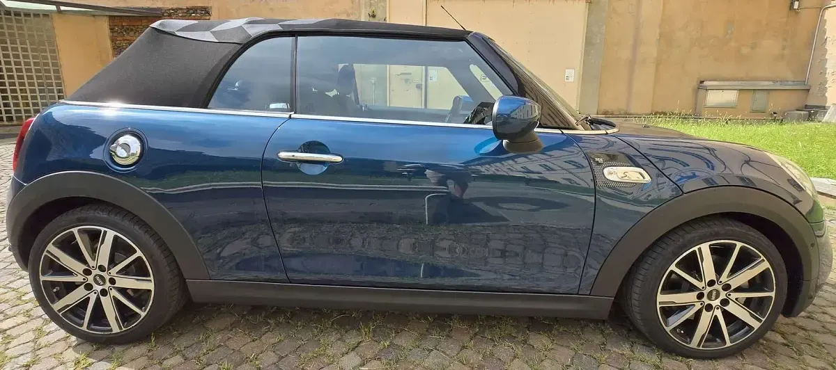Usata Mini Cooper S Cabriolet 192 CV (141 kW) 2020 Blu/azzurro Cabrio