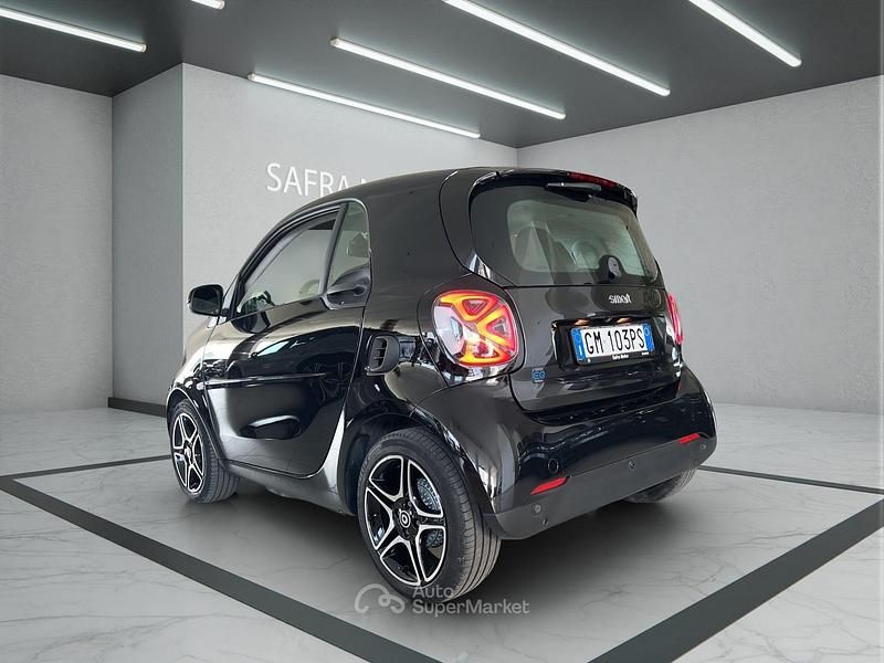 Usata Smart ForFour Pulse 60 kW (82 CV) 2023 Nero Utilitaria