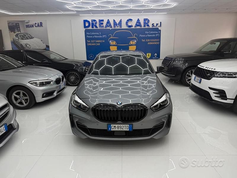Usata BMW 118 150 CV (110 kW) 2023 Grigio Utilitaria