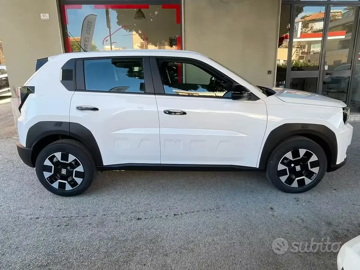 Nuova Fiat Grande Panda Icon 100 CV (73 kW) 2026 Bianco Utilitaria