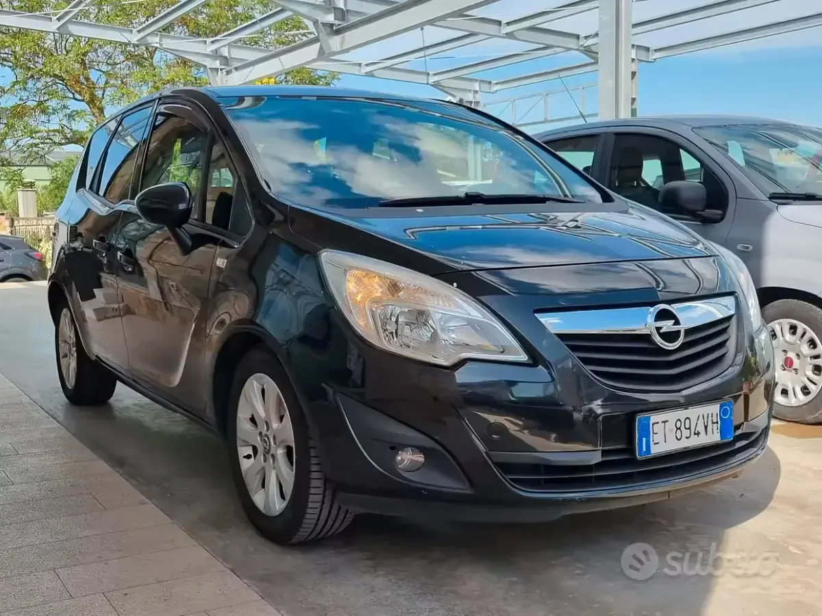 Usata Opel Meriva 95 CV (69 kW) 2014 Nero Monovolume