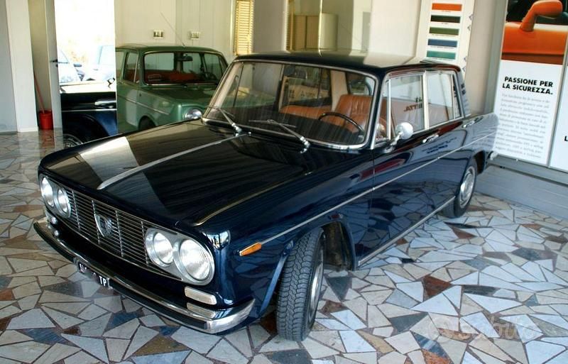 Usata Lancia Fulvia 1970 Blu Berlina
