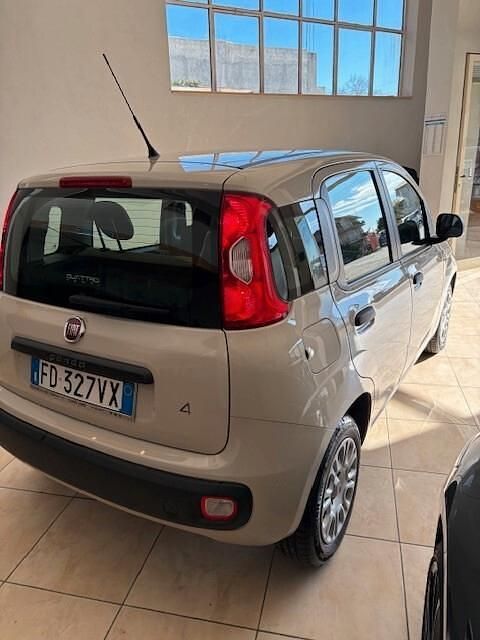 Usata Fiat Panda 95 CV (69 kW) 2016 Beige Berlina