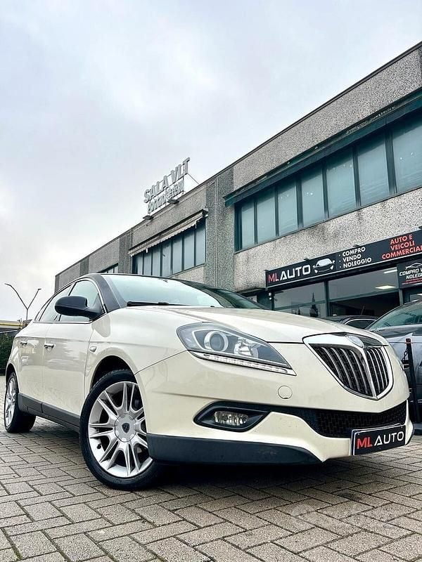 Usata 2010 Lancia Delta Due volumi | 3990 € (Buon prezzo) - Immagine 1/4