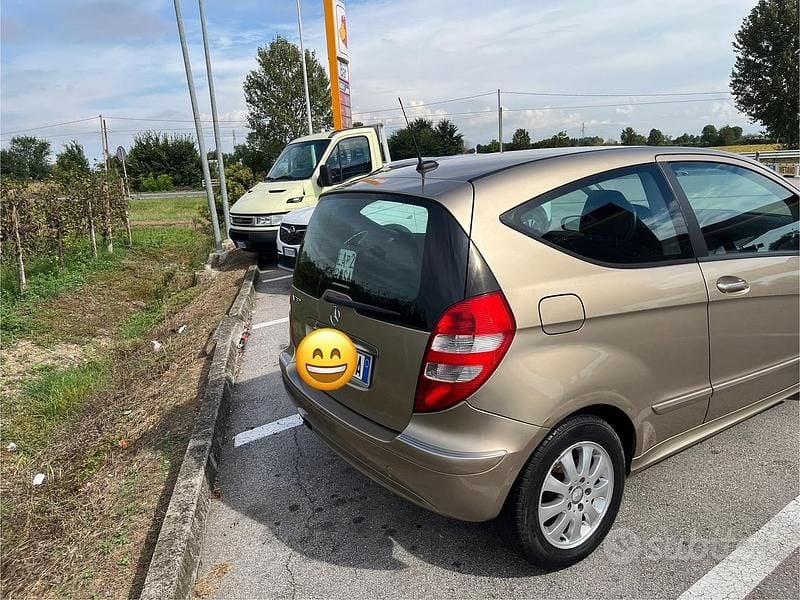 Giallo Usata 2008 Mercedes A150 Coupé | 599 € (Super prezzo) - Immagine 1/4