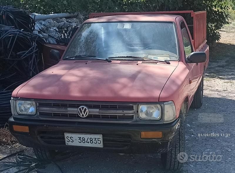 Begagnad VW Taro 1989 Röd Pickup